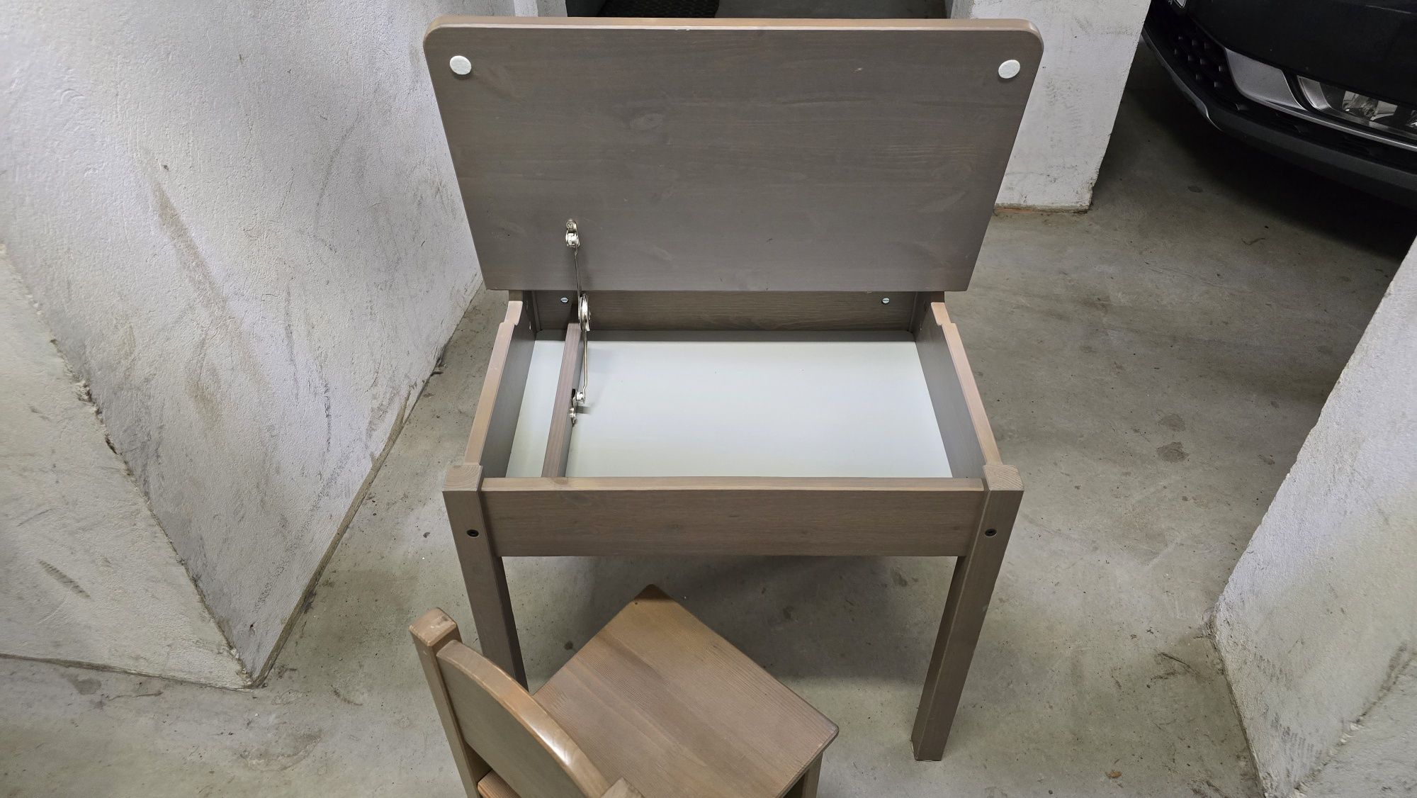 Biurko IKEA SUNDVIK z krzesłem