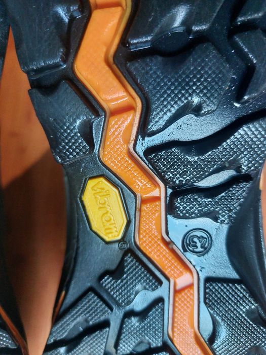 Черевики трекінгові  Grisport Vibram  Made in Italy