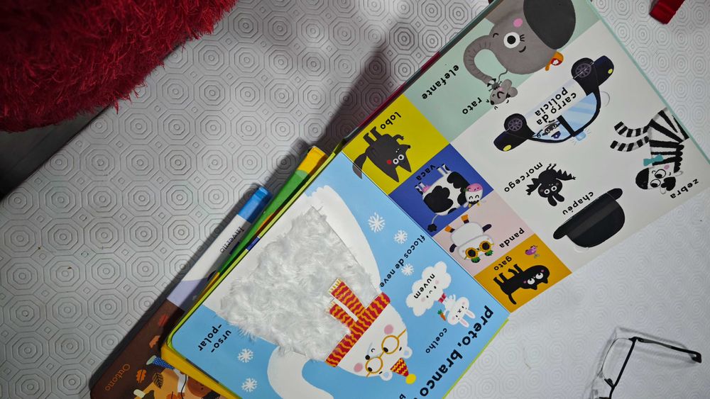 Livros infantis QUATRO TUDO