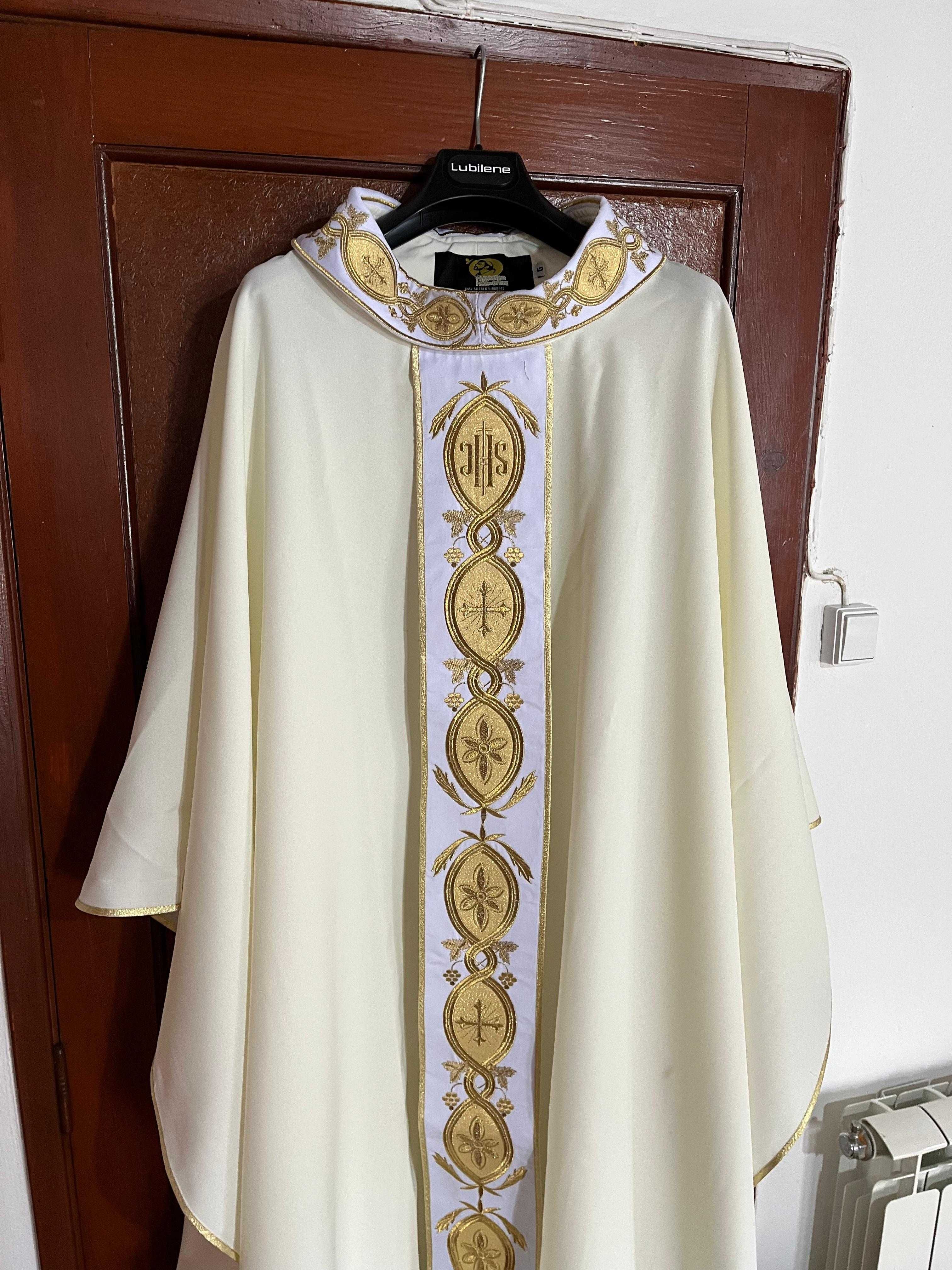Casulas para Missa -  Branca e Preta
