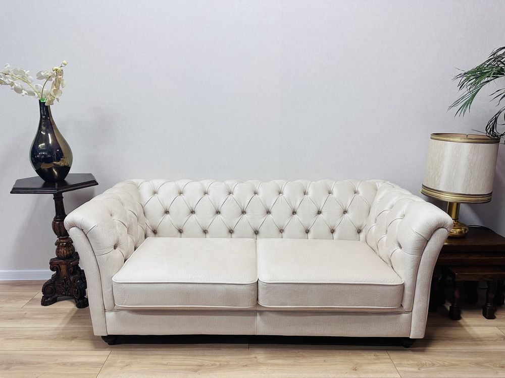 Elegancka, perłowa sofa chesterfield JAK NOWA :)