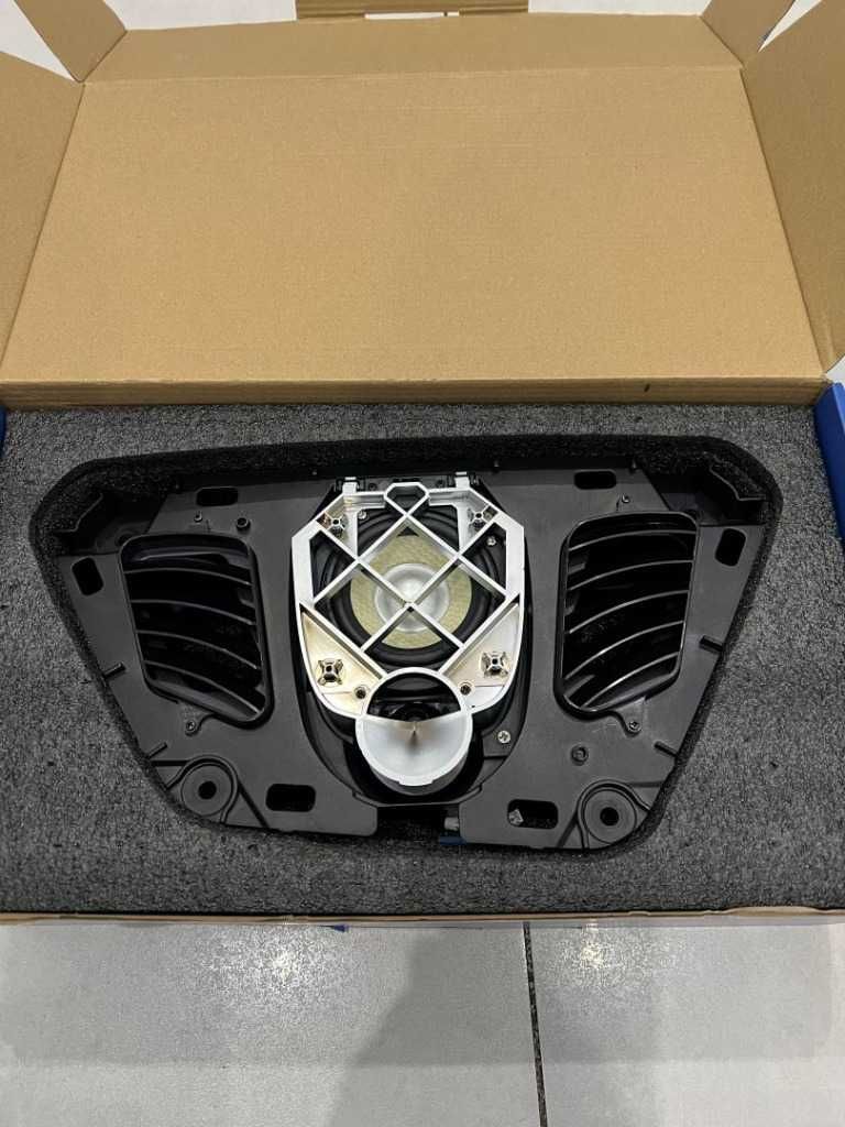 Głośnik centralny do BMW G20/21 ruchomy z LED