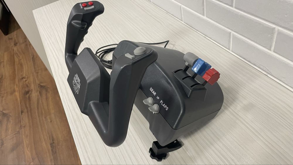 CH Flight SIM Yoke ( штурвал )