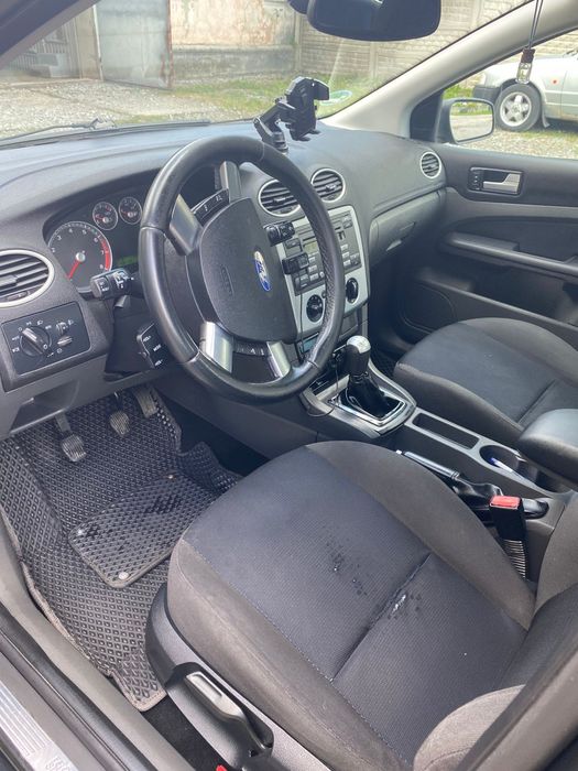 Форд фокус 2006 рік 2.0