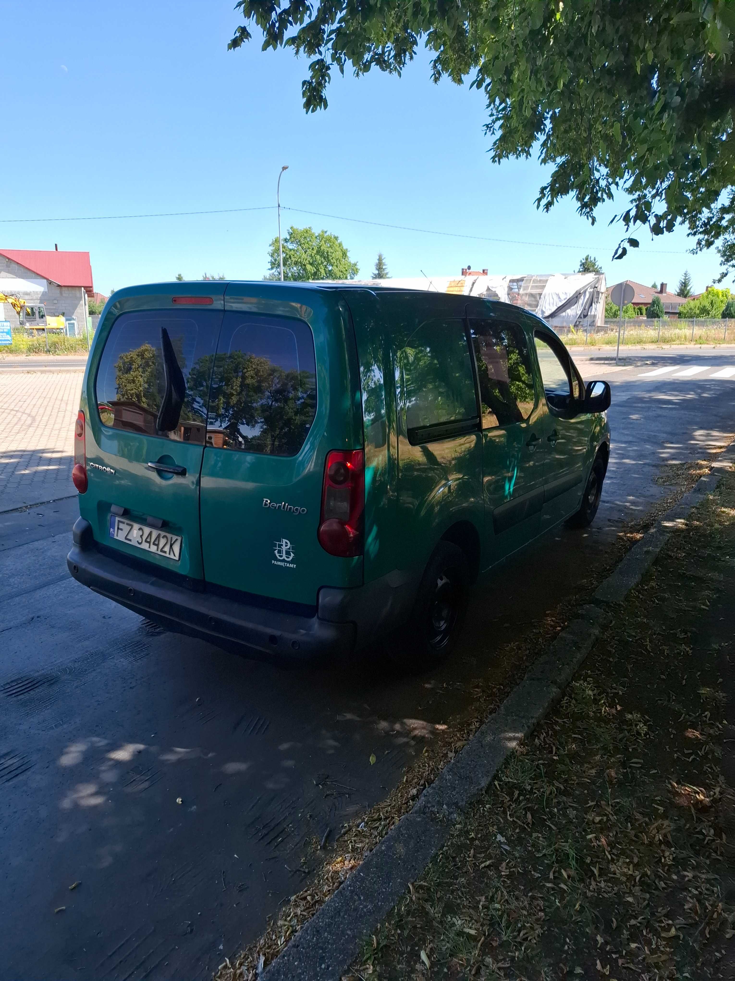 Sprzedam Citroen Berlingo Maxi 2011 1.6 klima tempomat elektryka