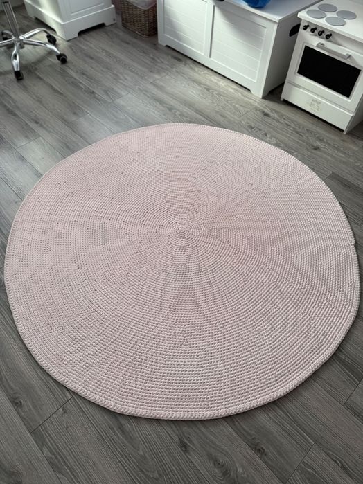 Dywan z włóczki 150cm