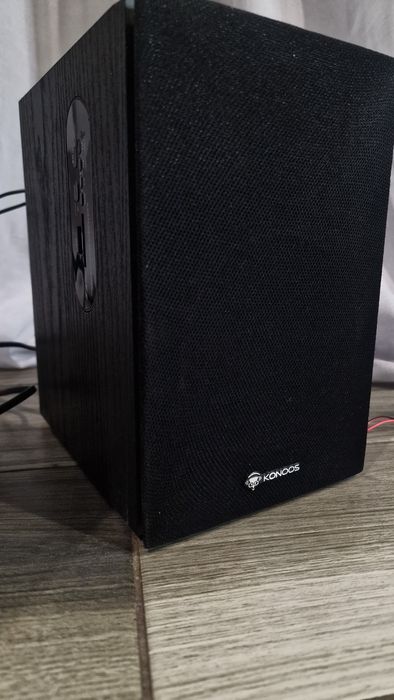 Продам колонки KONoOS KNS-D400