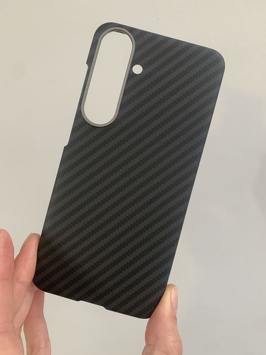Карбоновый чехол для Samsung S24
