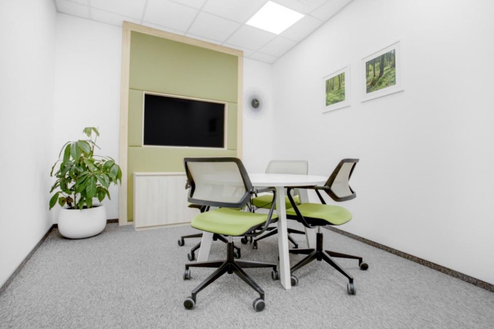 Wynajem biura w Warszawie:Prywatna 1-2 osobowa w Regus Witosa Point