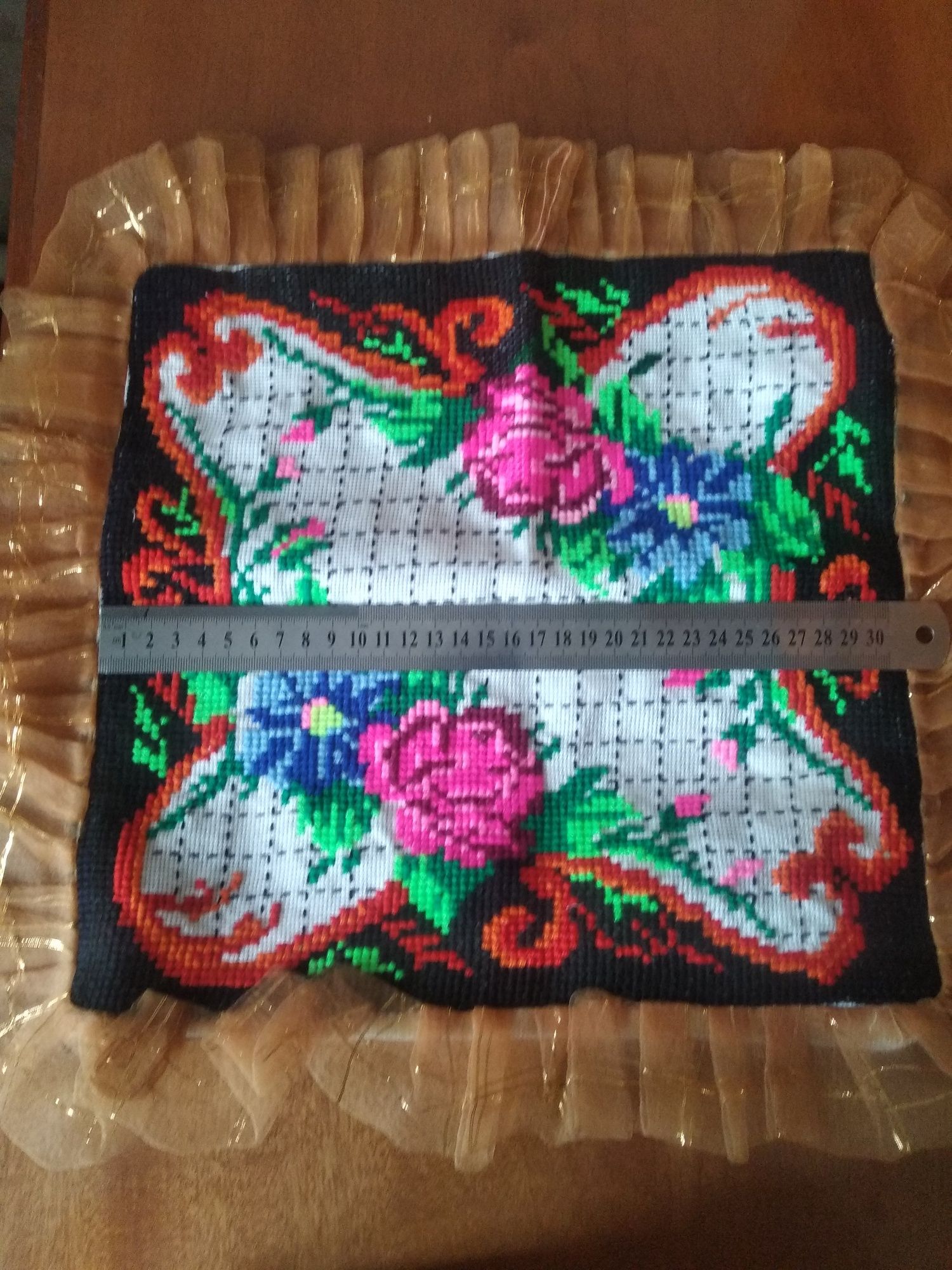 Вишивка подушка хрестиком