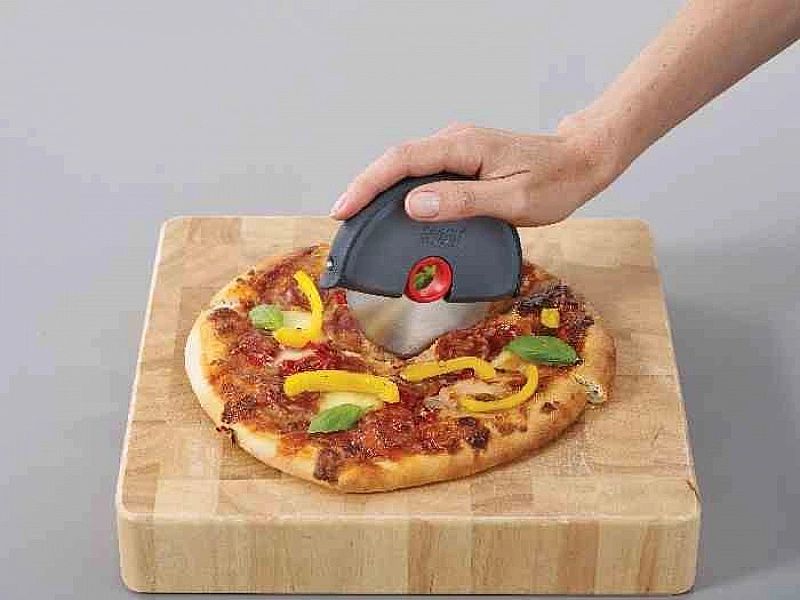 Nóż do pizzy Disc, grafitowy / Joseph Joseph