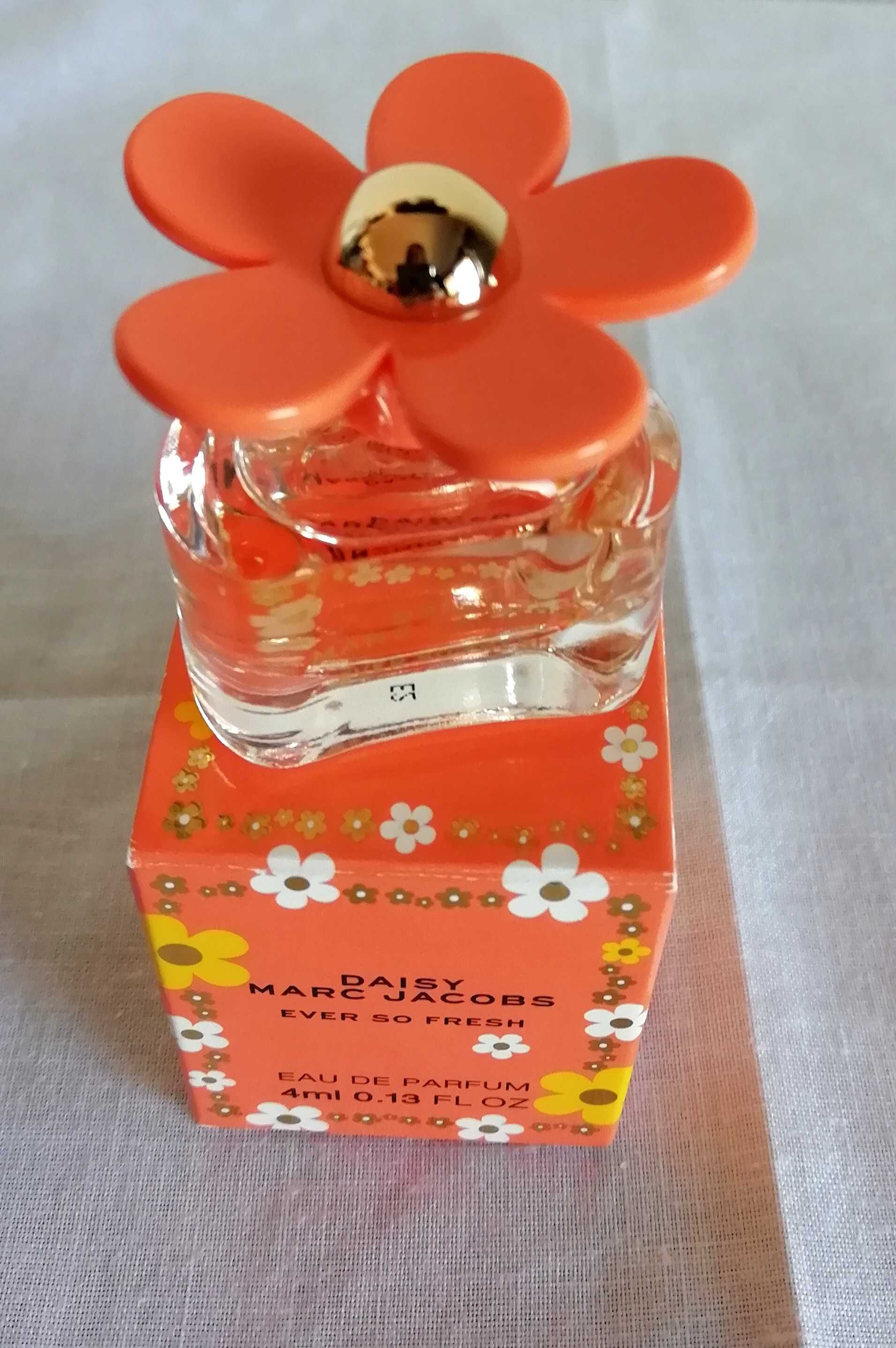 Miniatura do perfume Daisy Ever So Fresh de Marc Jacobs 4ml, Novo