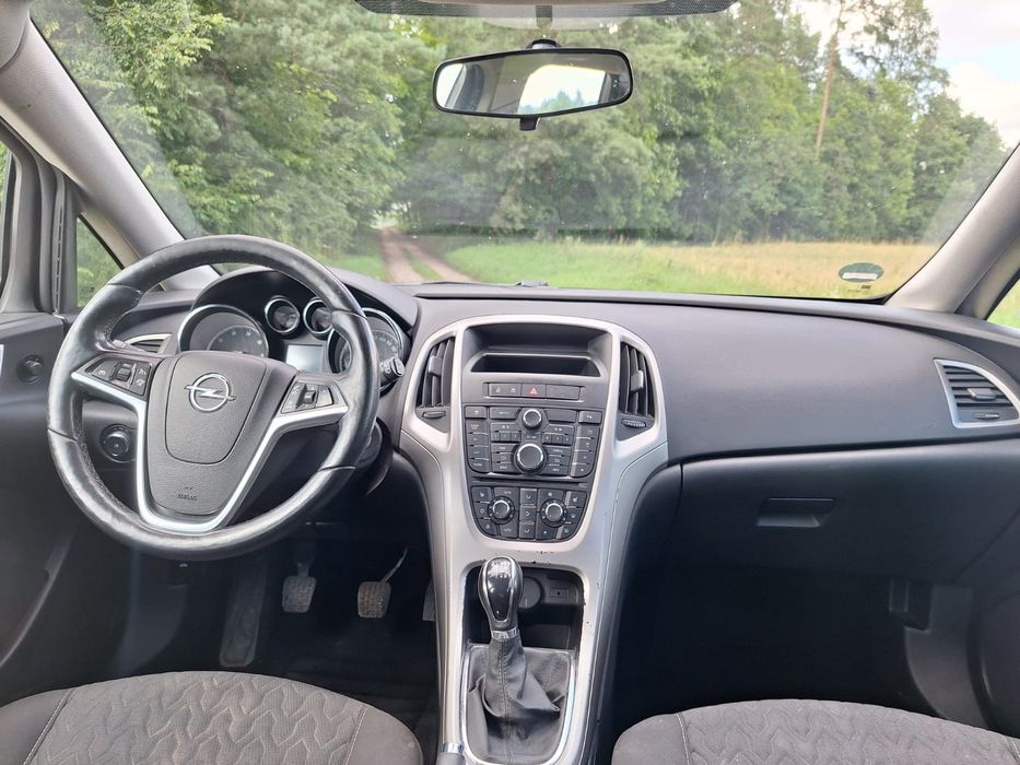 Ładny Opel Astra 2014 rok, sprowadzony.