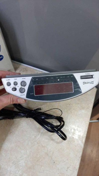 Радио часы будильник