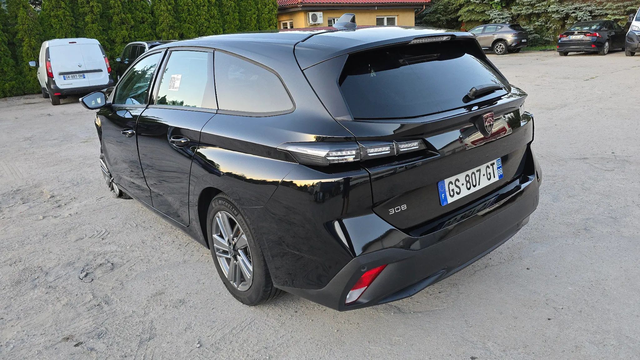 Peugeot 308 Automat 》 Mały przebieg 》130 Ps - benzyna 》uszkodzony