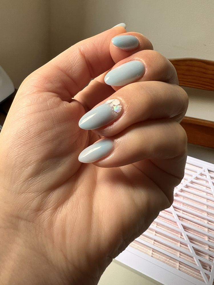 robienie paznokci/pedicure