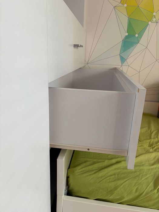 Zestaw meblowy wykonany przez stolarza - szafa, komoda, regał, od. os.