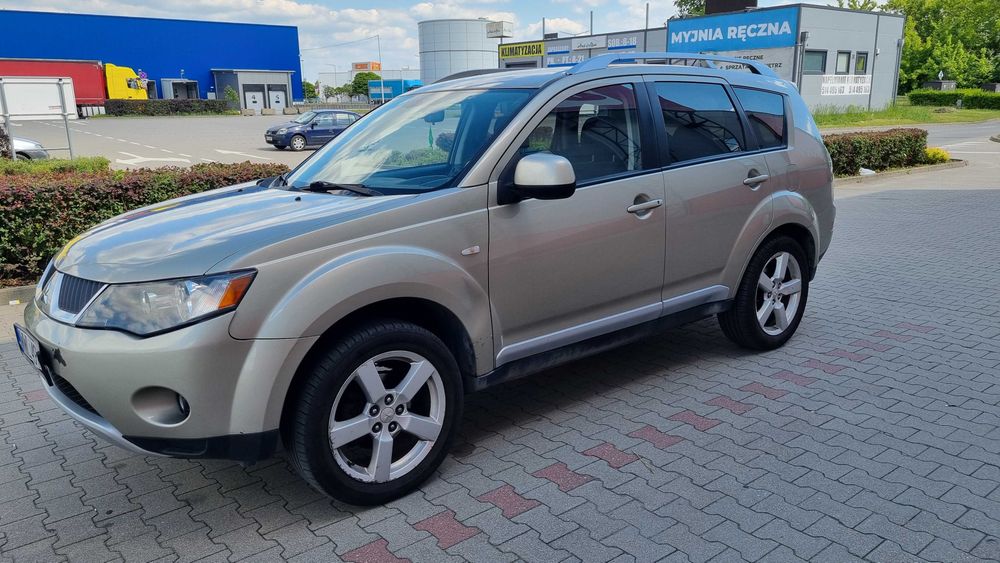 Mitsubishi Outlander II 2.4 MPI 4WD, benzyna, manual