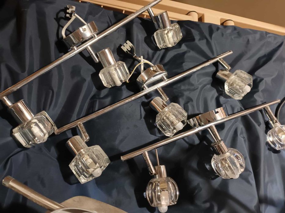 Listwy halogenowa, żyrandol