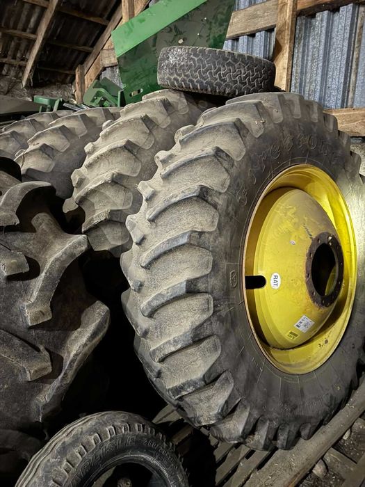 Колеса на комбайн JohnDeere (джондір)