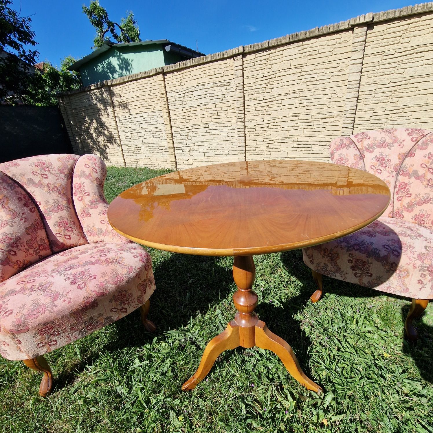 Fotele i stolik meble stylowe