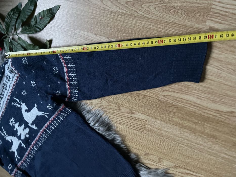H&M sweterek świąteczny granatowy z wełną na święta