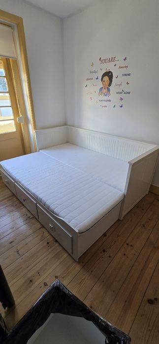 Cama Ikea Hemnes 80x200 com colchões
