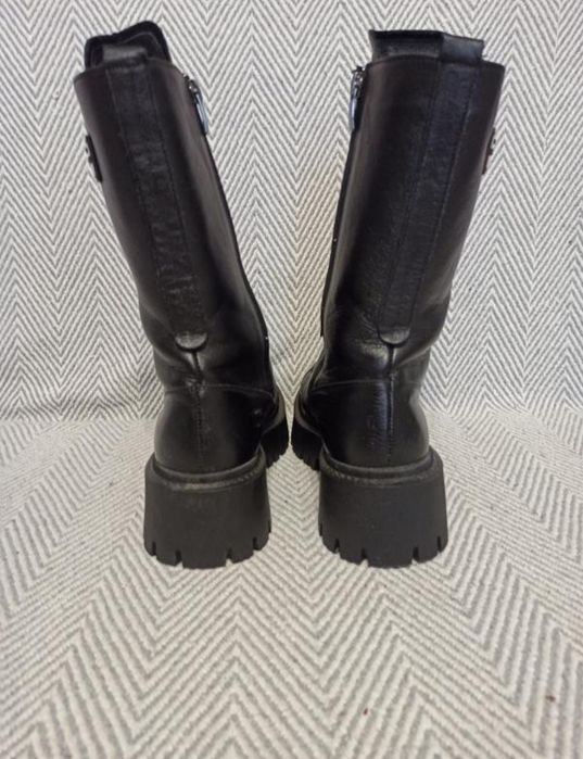 Зимні жіночі ботинки