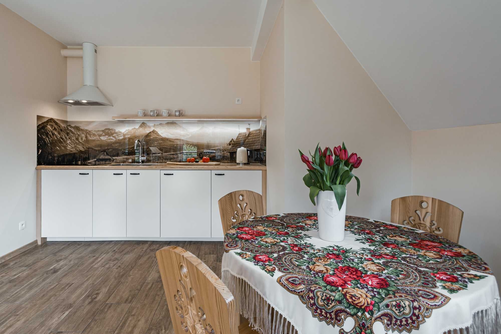 Apartament , pokój , dom z widokiem Zakopane "Zakopiański zapiecek"