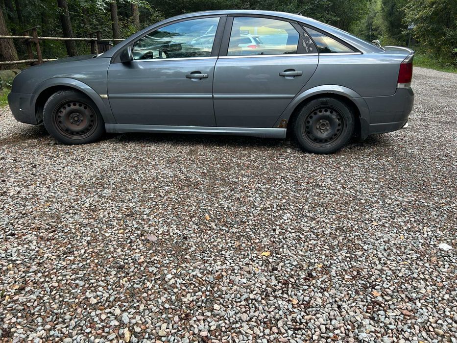 Opel Vectra C 1.8 GTS. 122KM, 2002r + komplet zimówek na felgach 16'