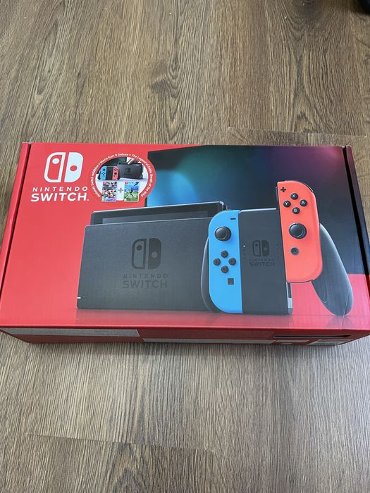 Nintendo Switch V2 + akcesoria + karta 256GB