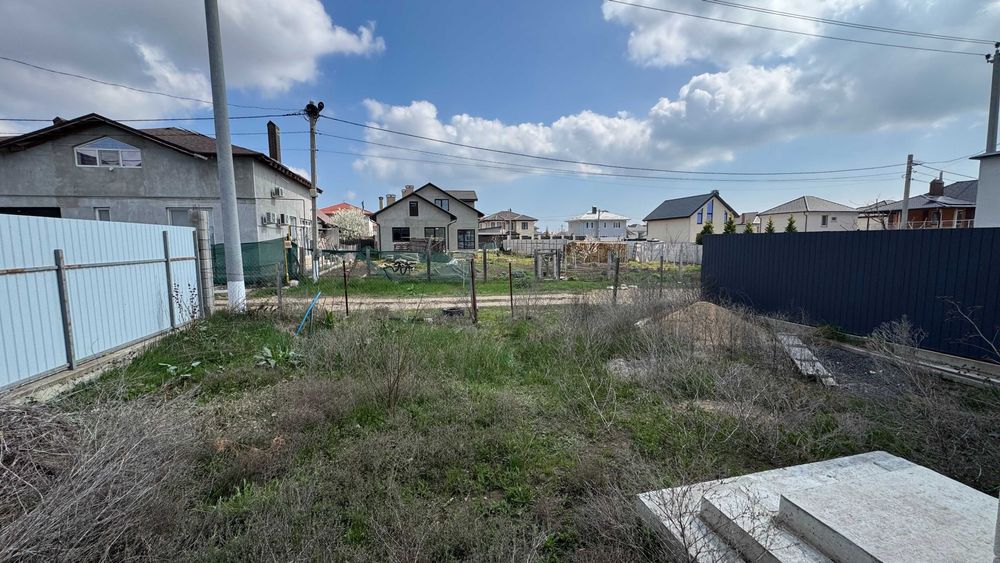 ХОЗЯЙСКИЙ дом! Червоный Хутор! Есть коммуникации! Поможем с ремонтом