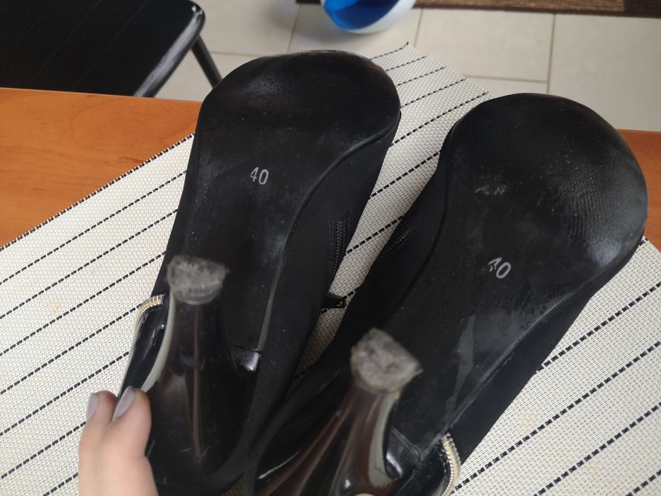 Sprzedam półbuty na obcasie