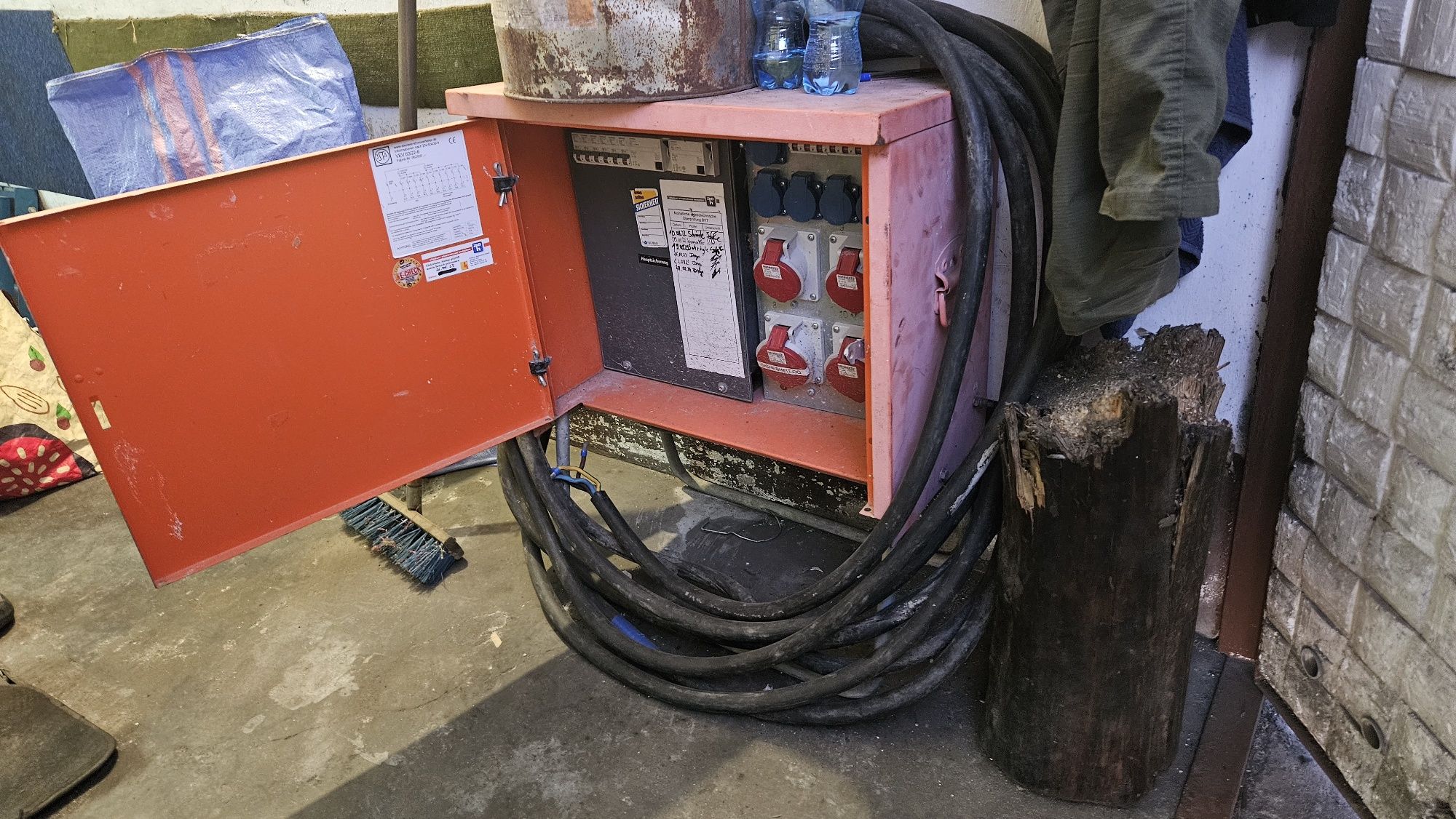 Rozdzielnia prądowa plus kabel