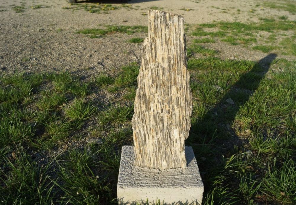 Szpilki w podstawie 70-90cm Kora kamienna gnejs kamień dekoracyjny