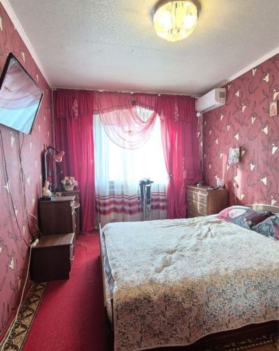 Продаж 2к квартири с.Зарічне