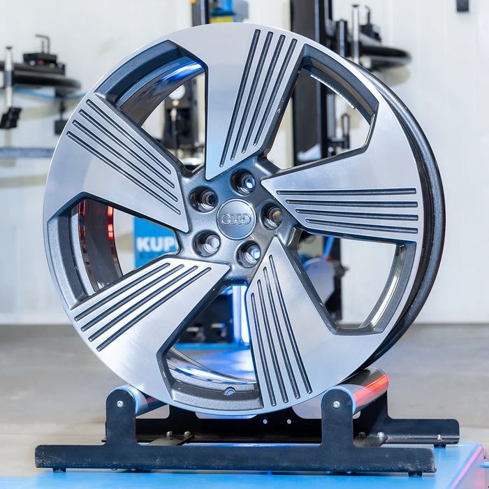 Felgi Audi 21 A5 A6 A7 A8 Q3 Q5 Q7 Q8 E-tron