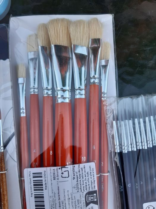 Pędzle pędzelki artystyczne do malowania.