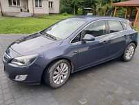 Opel Astra J 2010 rok 1.6 benzyna 115 koni wersja COSMO