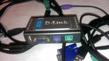 DKVM‑2KU 2‑portowy przełącznik KVM. Same  kable VGA port USB. DKV