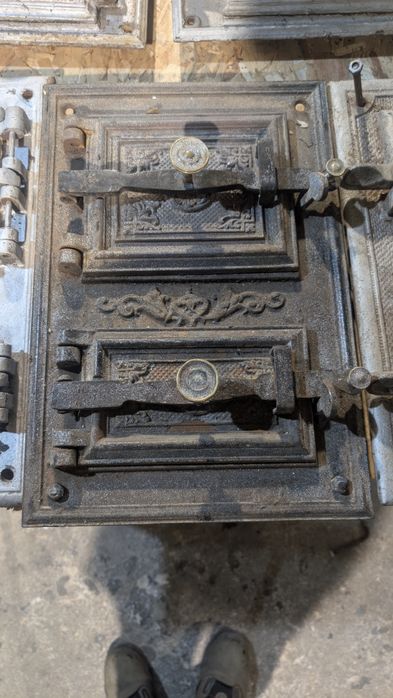 Drzwi żeliwne stare do pieca kaflowego