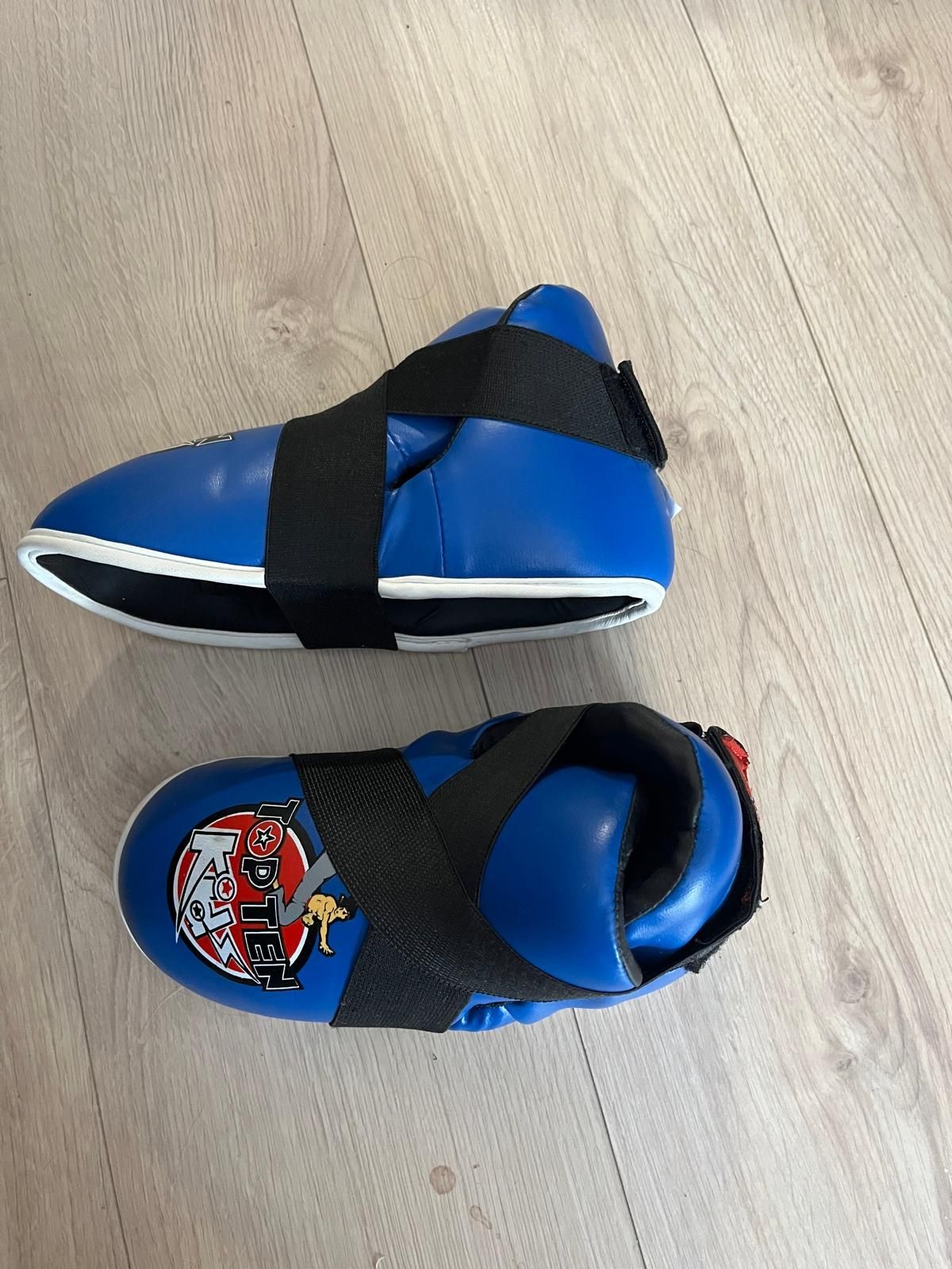 Ochaniacze do stóp do taekwondo, nowe,