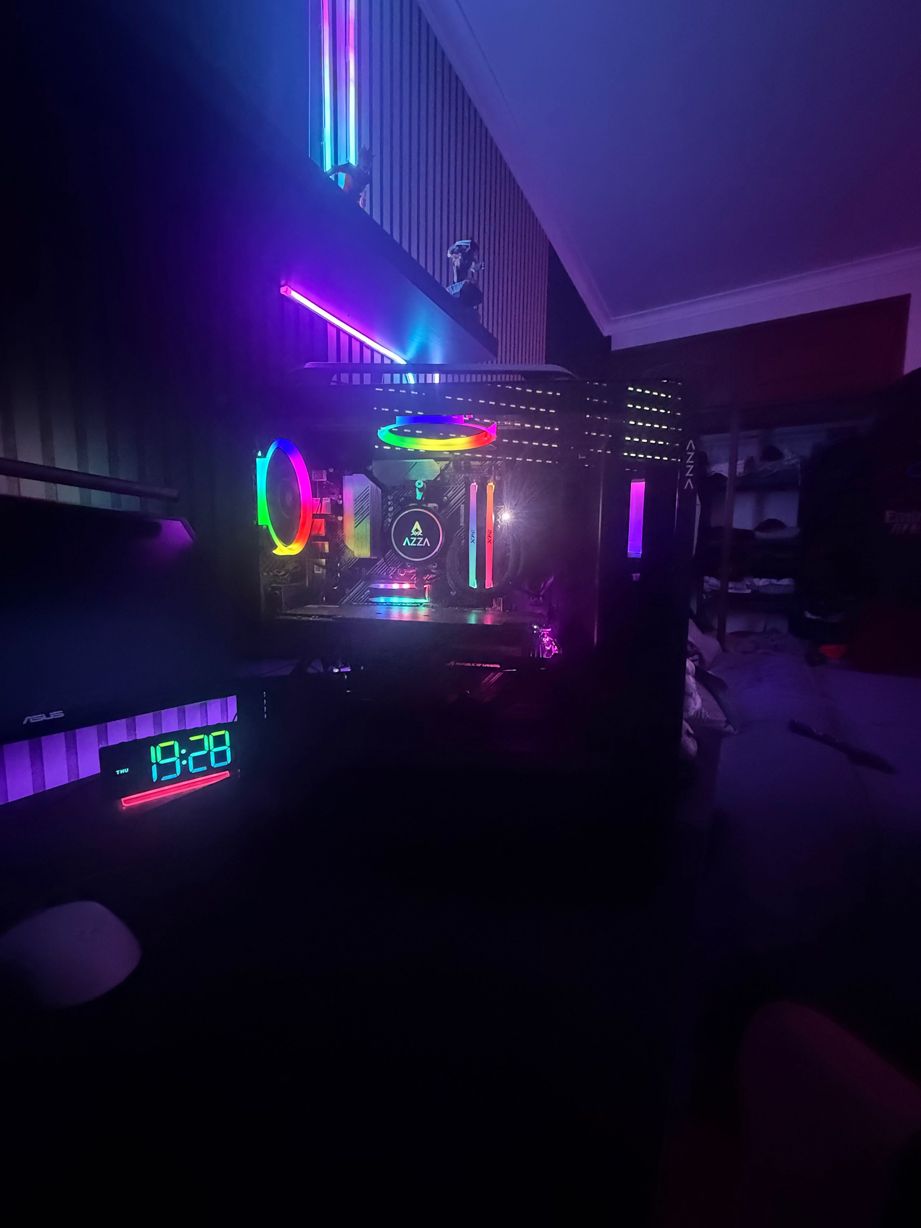 Pc Gaming 1070ti/i7 9700k/Water Cooler
