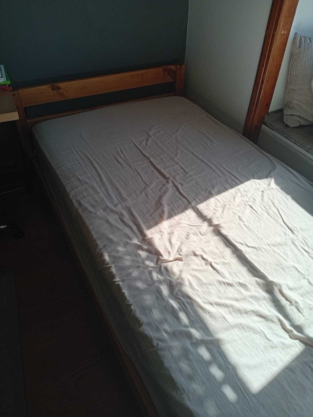 Cama com cama de gavetão