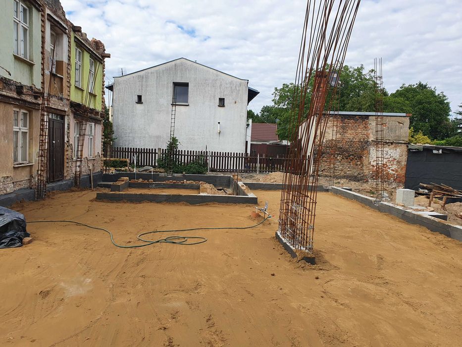 Usługi koparko-ładowarkąPzyłącza wody i przyłacza kanalizacji