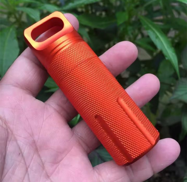Zasobnik EDC survival case