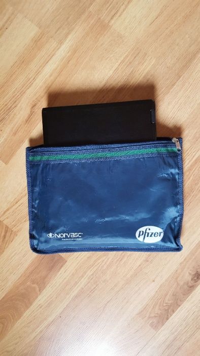 Etui pokrowiec Pfizer na dokumenty, małego laptopa, tablet 35x26 cm