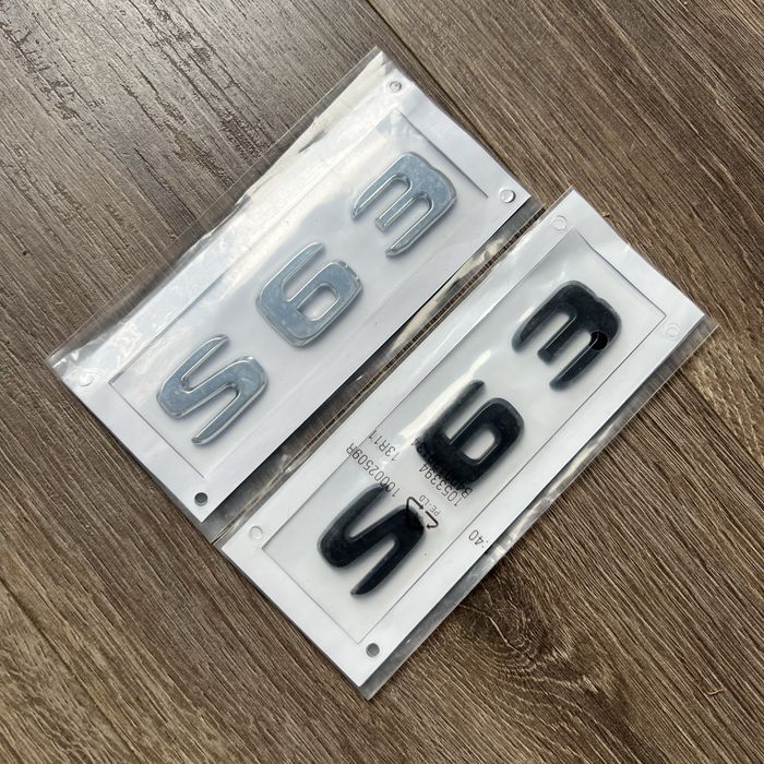 Шильдик S63 на кришку багажника надпис