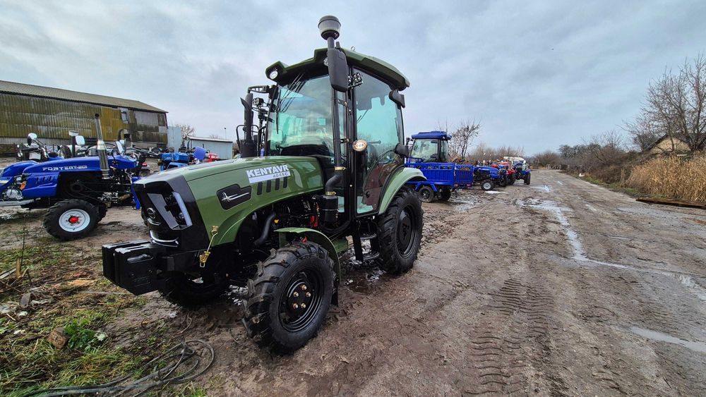 Трактор Кентавр 404 SC 2025 обшитая кабина пластиком