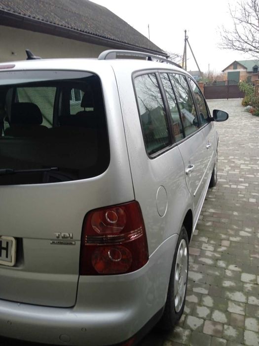 Продам Volkswagen Touran 1.9tdi 2010р.в